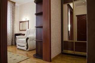Отель Naftusya Hotel Трускавец Полулюкс-4