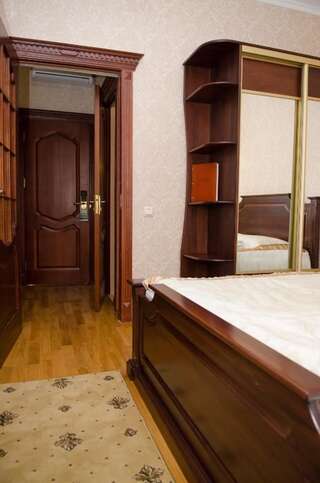 Отель Naftusya Hotel Трускавец Стандартный двухместный номер с 1 кроватью-5