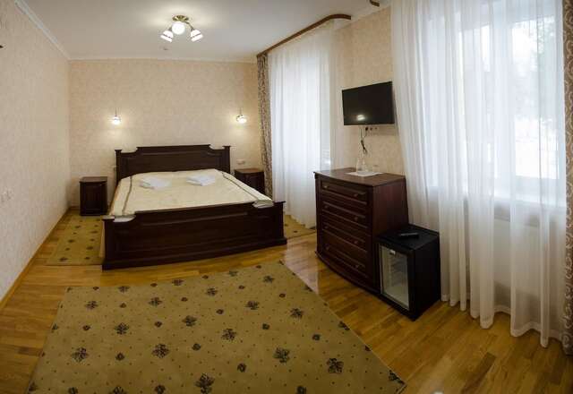 Отель Naftusya Hotel Трускавец-16
