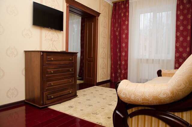 Отель Naftusya Hotel Трускавец-26